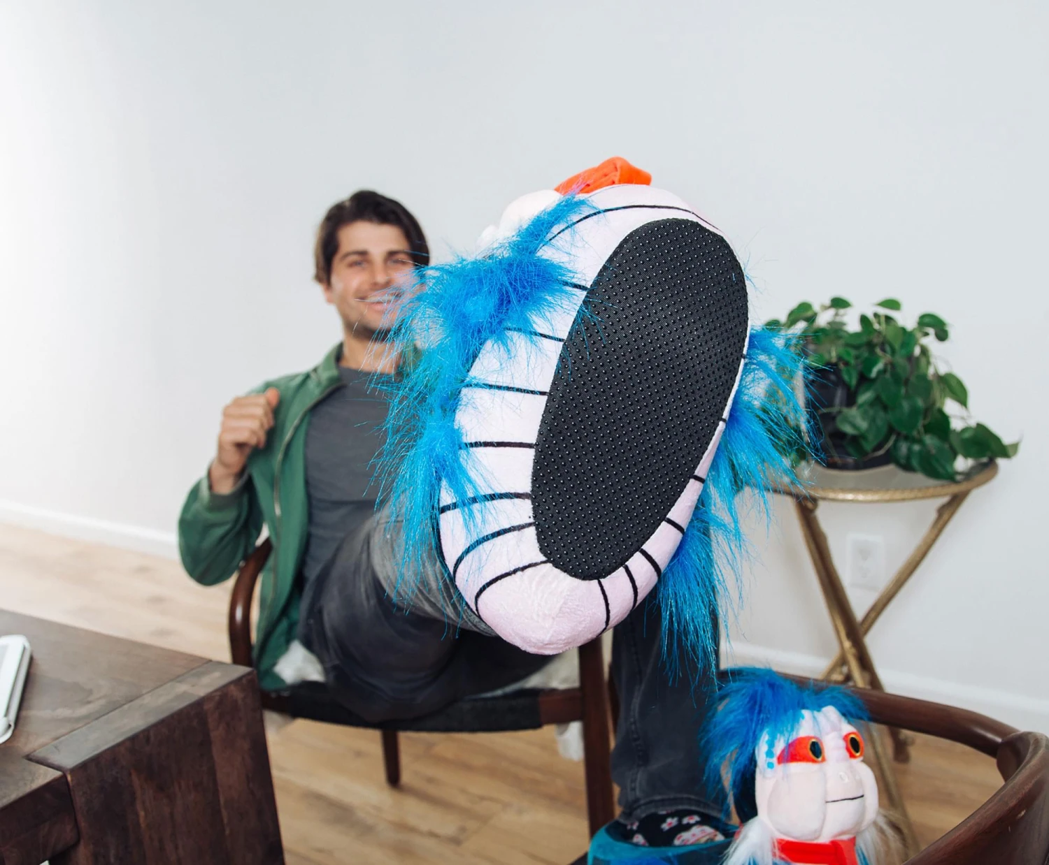 Labyrinth Ello Worm Plush Slippers For Adults | One Size Fits Most 4 Labyrinth Ello Worm Plush Slippers For Adults | One Size Fits Most - Image 4