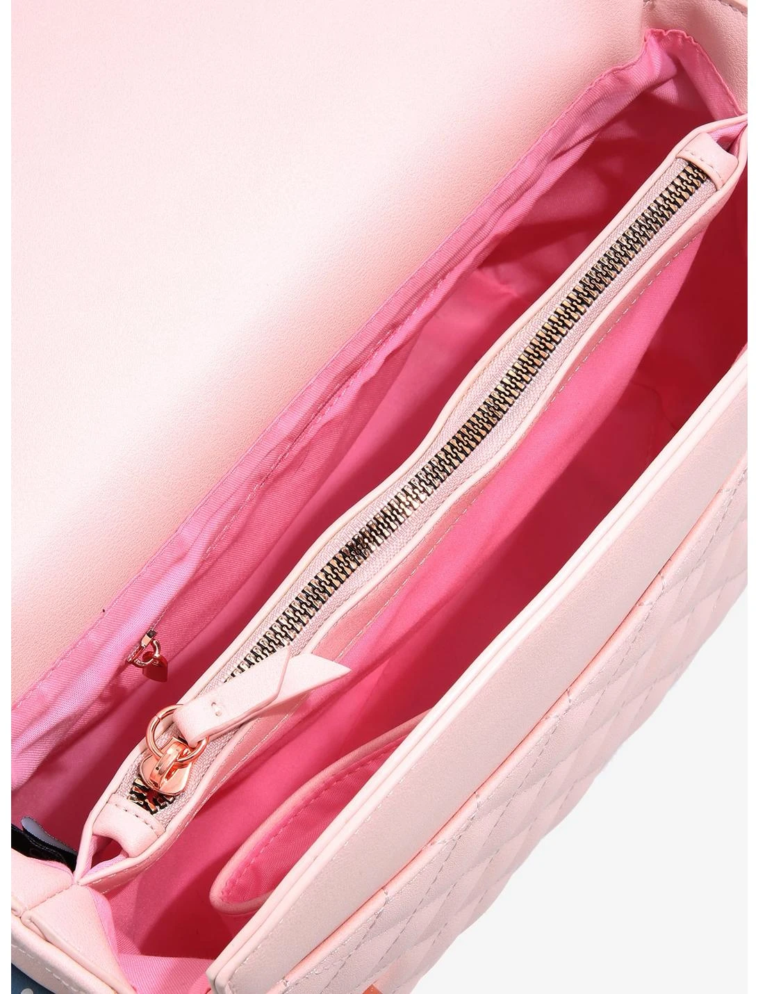 Sanrio Crossbody Quilted Cinnamoroll Strawberry Bioworld 5 Sanrio Crossbody Quilted Cinnamoroll Strawberry Bioworld - Image 5